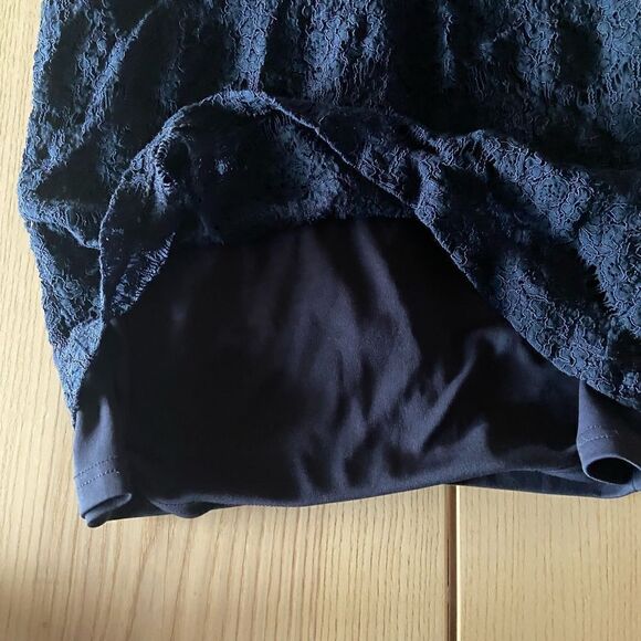 Lulus “Take Me to Brunch Navy Blue Lace Shift Dress” Size M - Picture 6 of 7